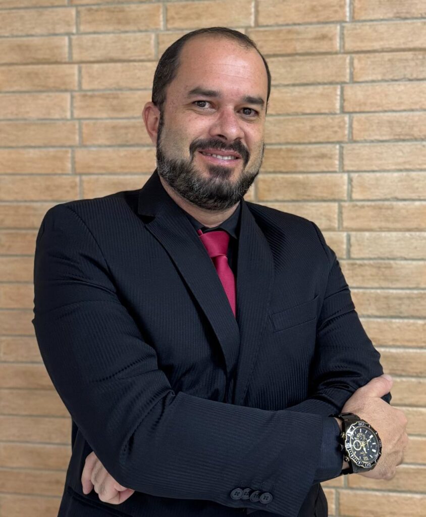 Maurício Costa – Advogado Imobiliário OAB/BA 88.318